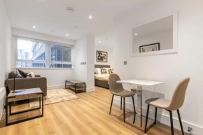 Modern and Stylish Studio Apartment in East Grinstead